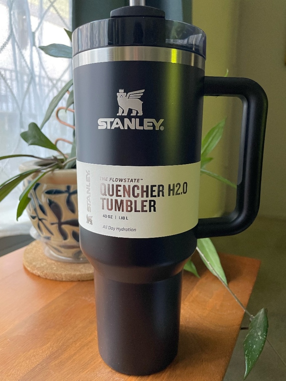 New Flowstate Quencher H2.0 Tumbler - 40oz Black